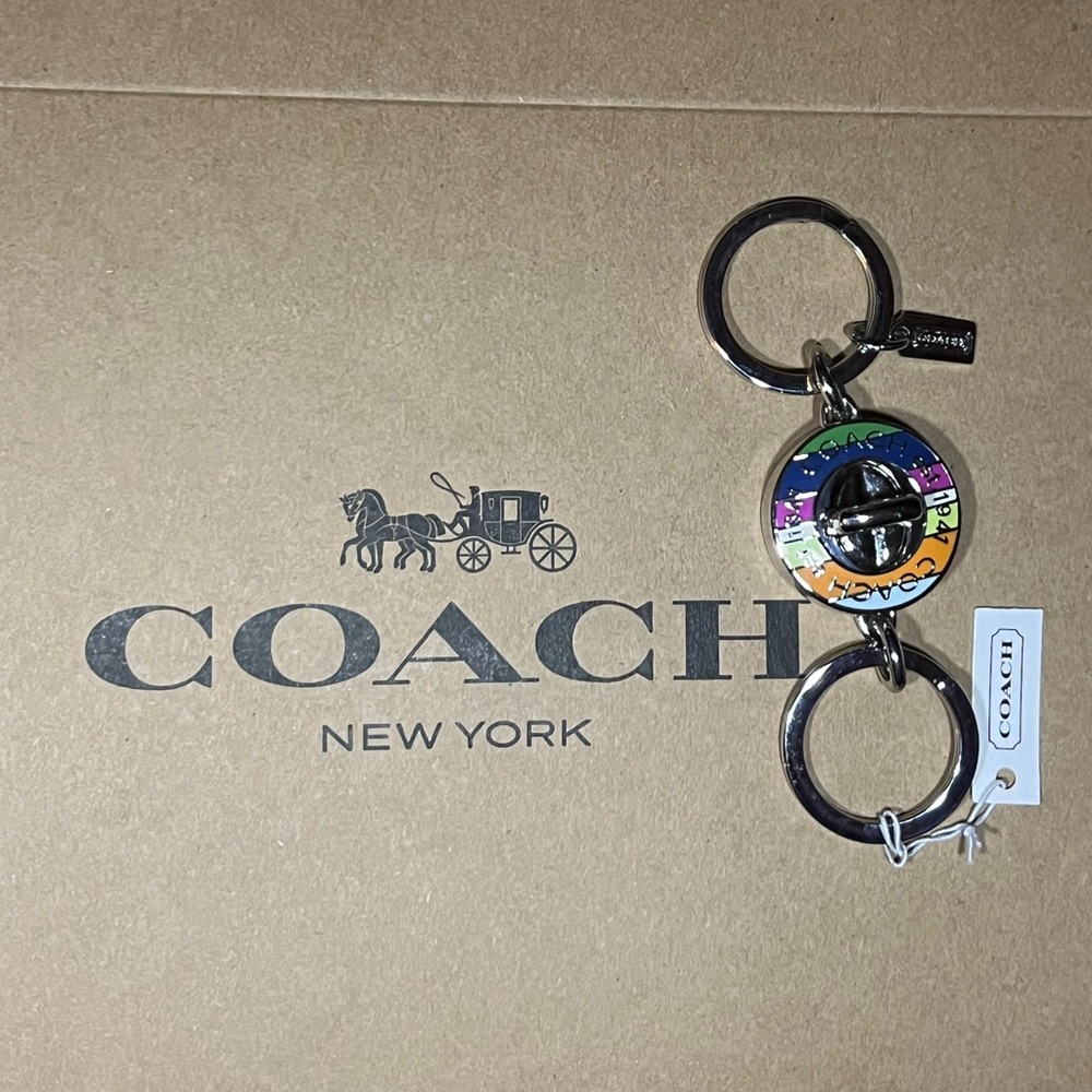 COACH ๐NWT Rainbow Keychain/Bagcharm Vintage Legacy Y2K - Picture 9 of 9
